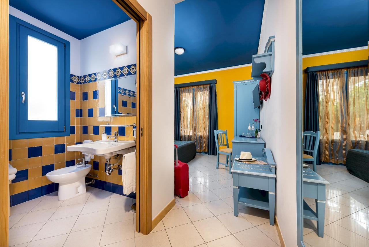 Hotel Ristorante Mediterraneo Faro Сан-Вито-Ло-Капо Экстерьер фото