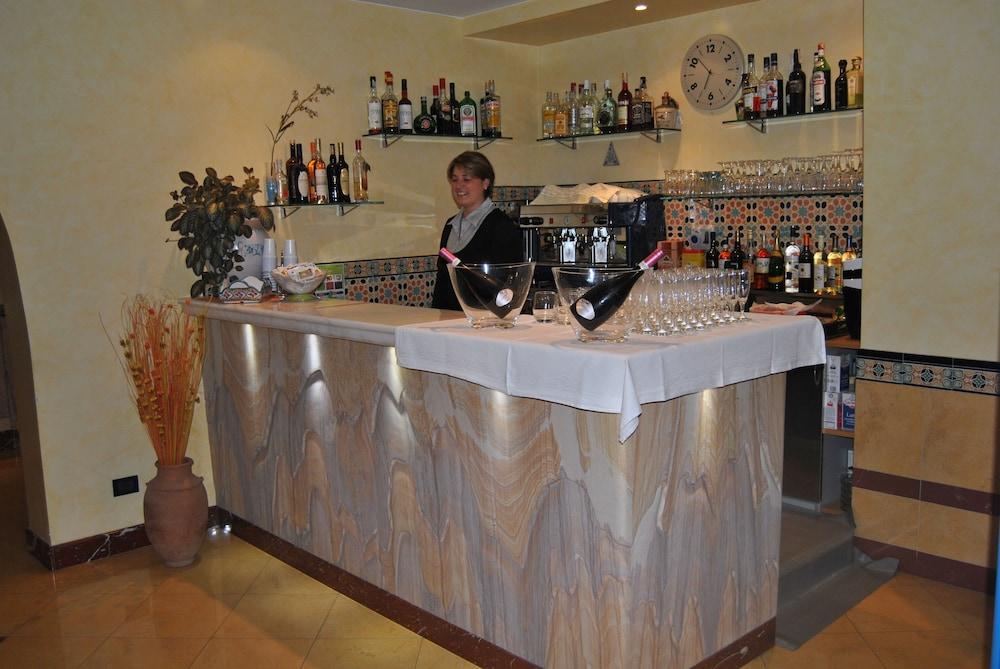 Hotel Ristorante Mediterraneo Faro Сан-Вито-Ло-Капо Экстерьер фото