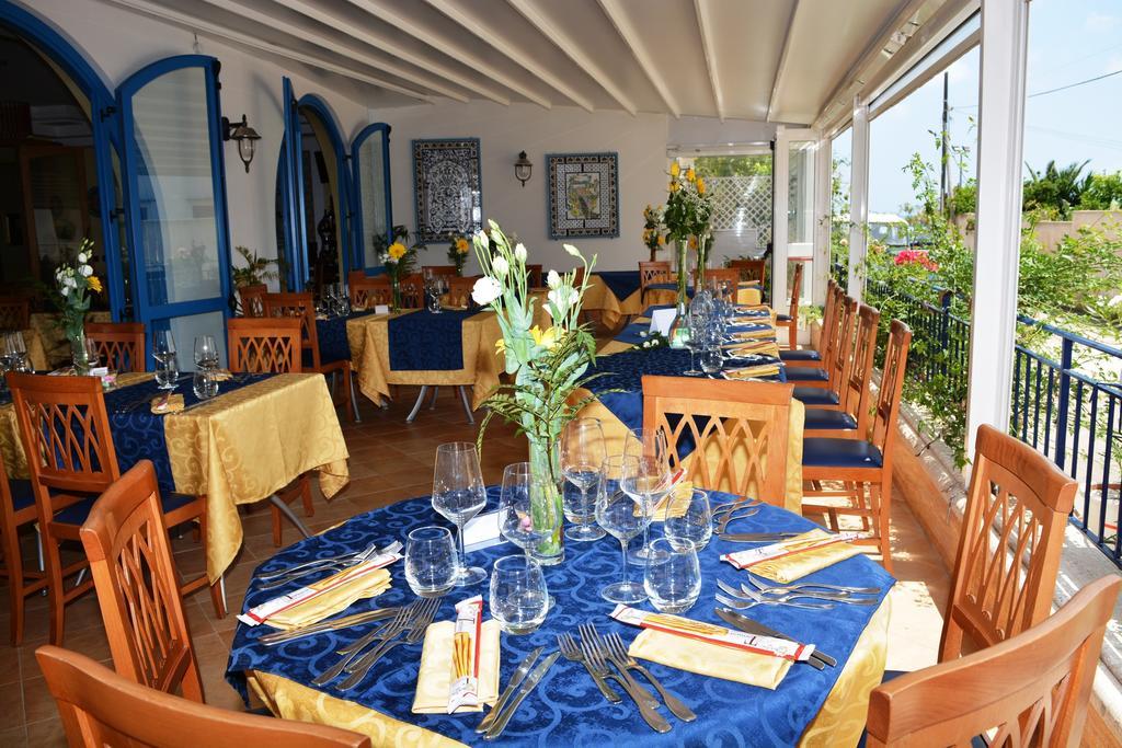 Hotel Ristorante Mediterraneo Faro Сан-Вито-Ло-Капо Экстерьер фото